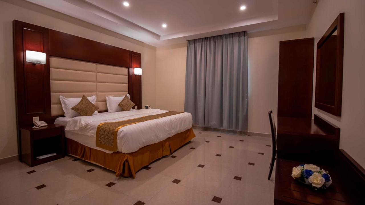 Nukhbat Almakan Aparthotel